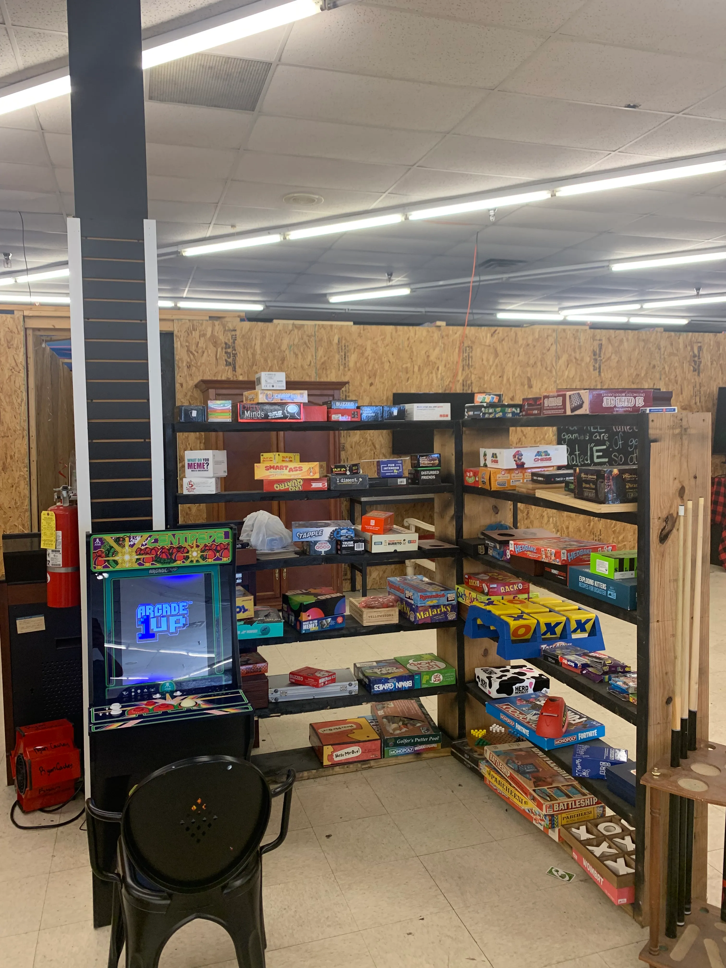 Inside Up 2 U Entertainment in Albany, GA